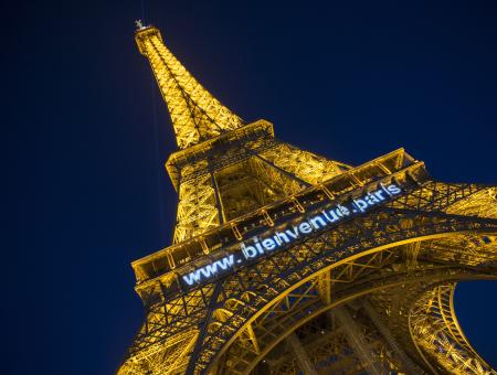 tour eiffel de nuit extension .paris