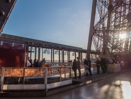 Patinoire au 1er étage de la tour Eiffel