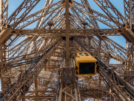 structure ascenseur tour eiffel 